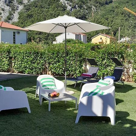 Apartment Emmi Omiš Esterno foto