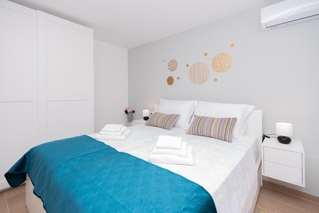 Apartment Emmi Omiš Esterno foto