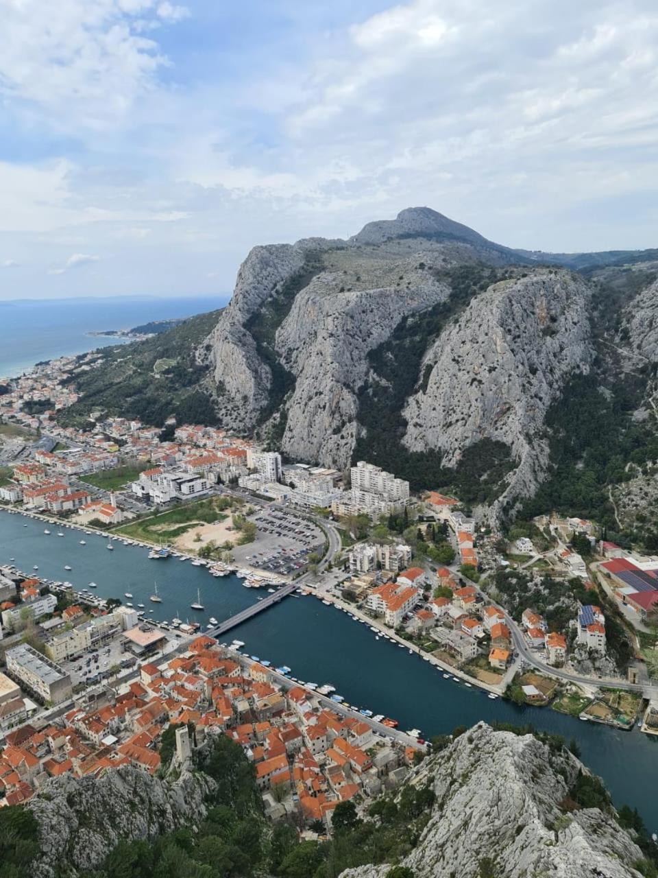 Apartment Emmi Omiš Esterno foto